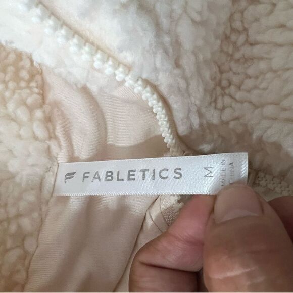 Fabletics Nelly Mixed Media Half Zip Ivory Pocket Pull Over Sherpa Jacket Sz  M - Picture 11 of 11